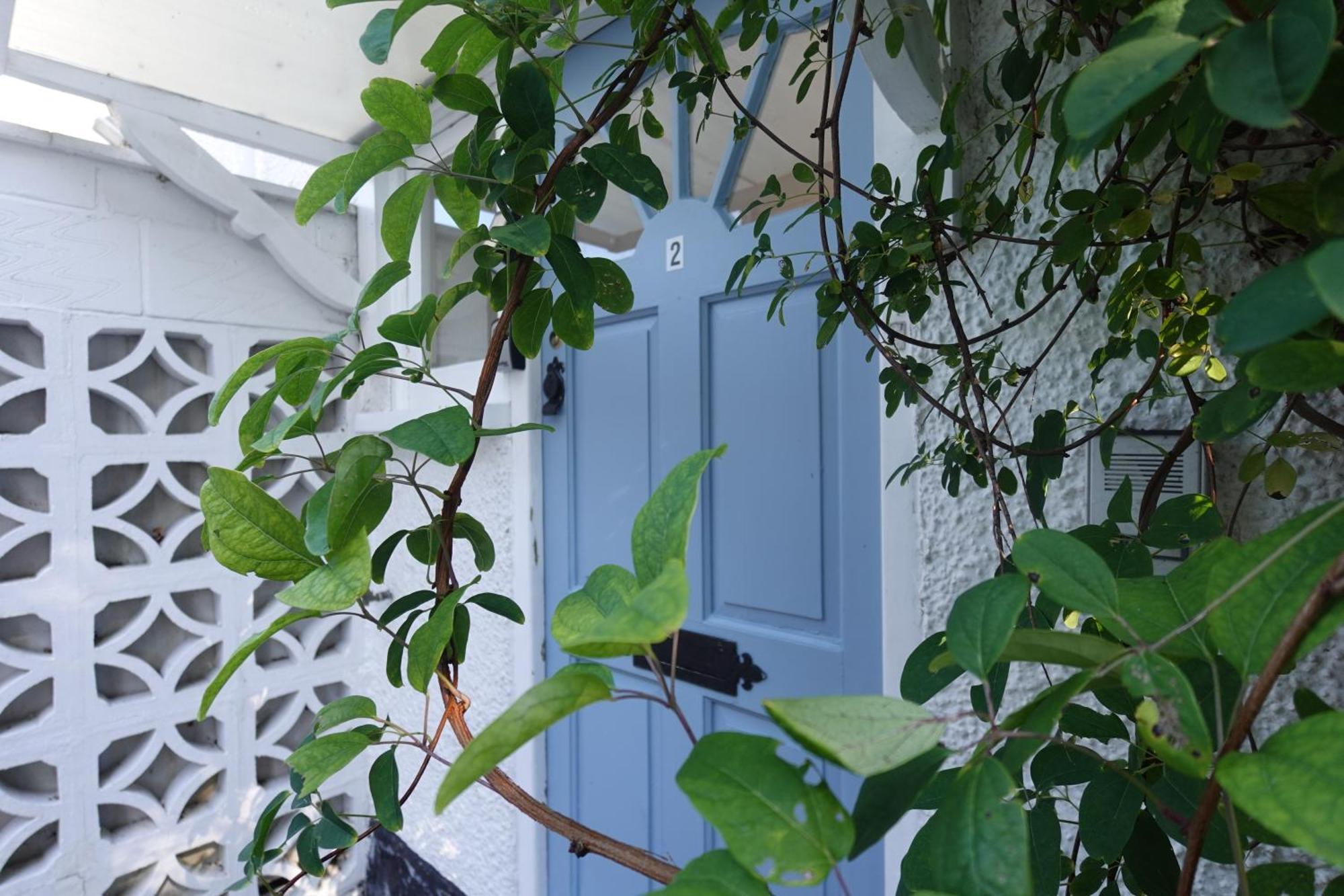Apartment In Canford Cliffs Close To Sandbanks Beach Poole Exterior foto